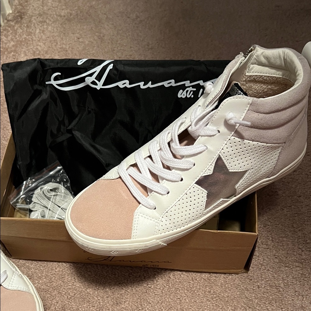 Vintage Havana White and Pink Star Sneakers
